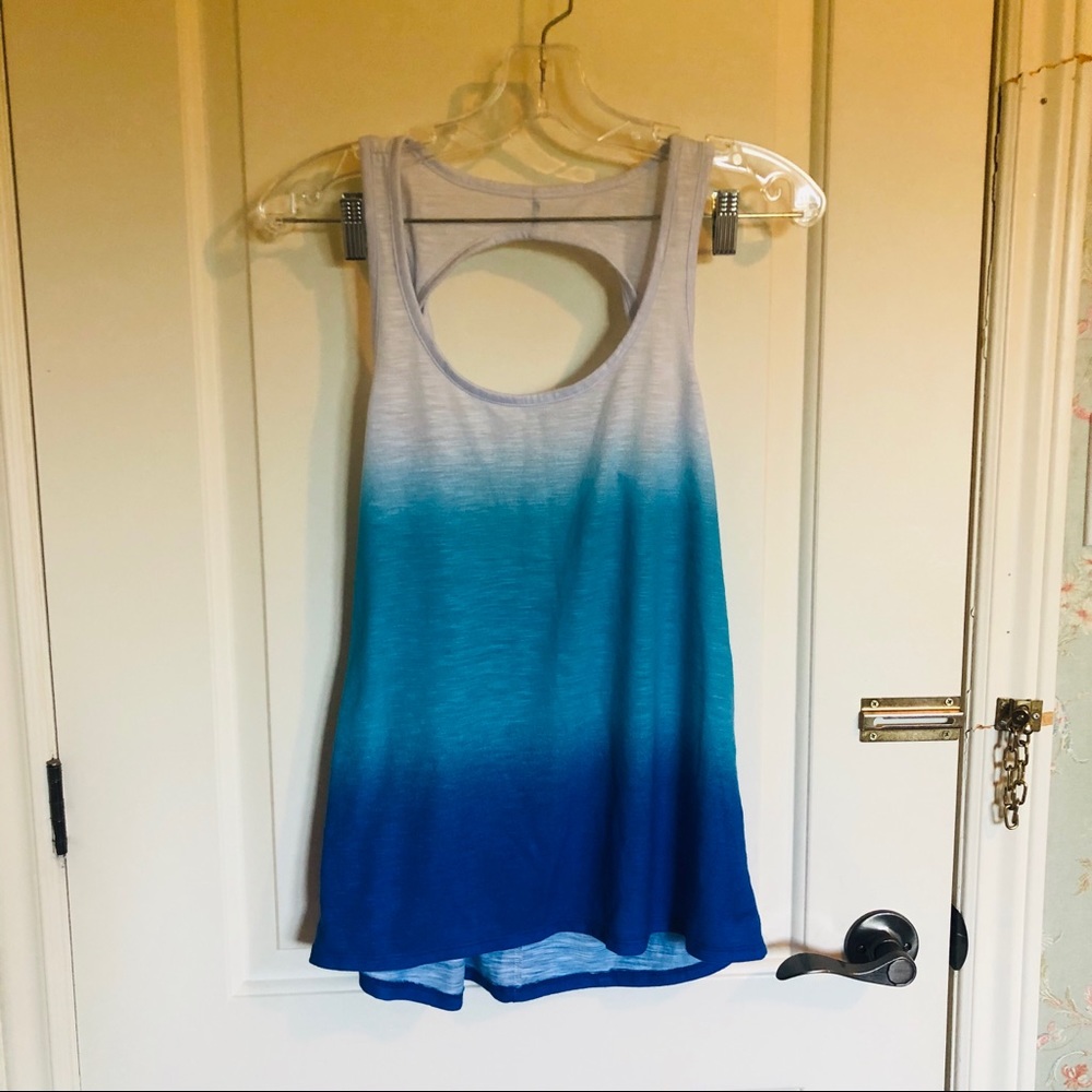 gradient finish blue shirt
